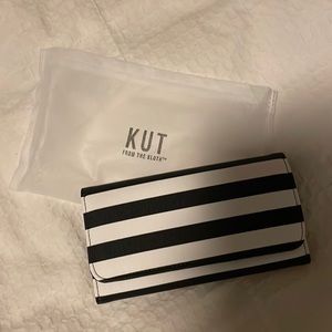 Kut from the kloth wallet